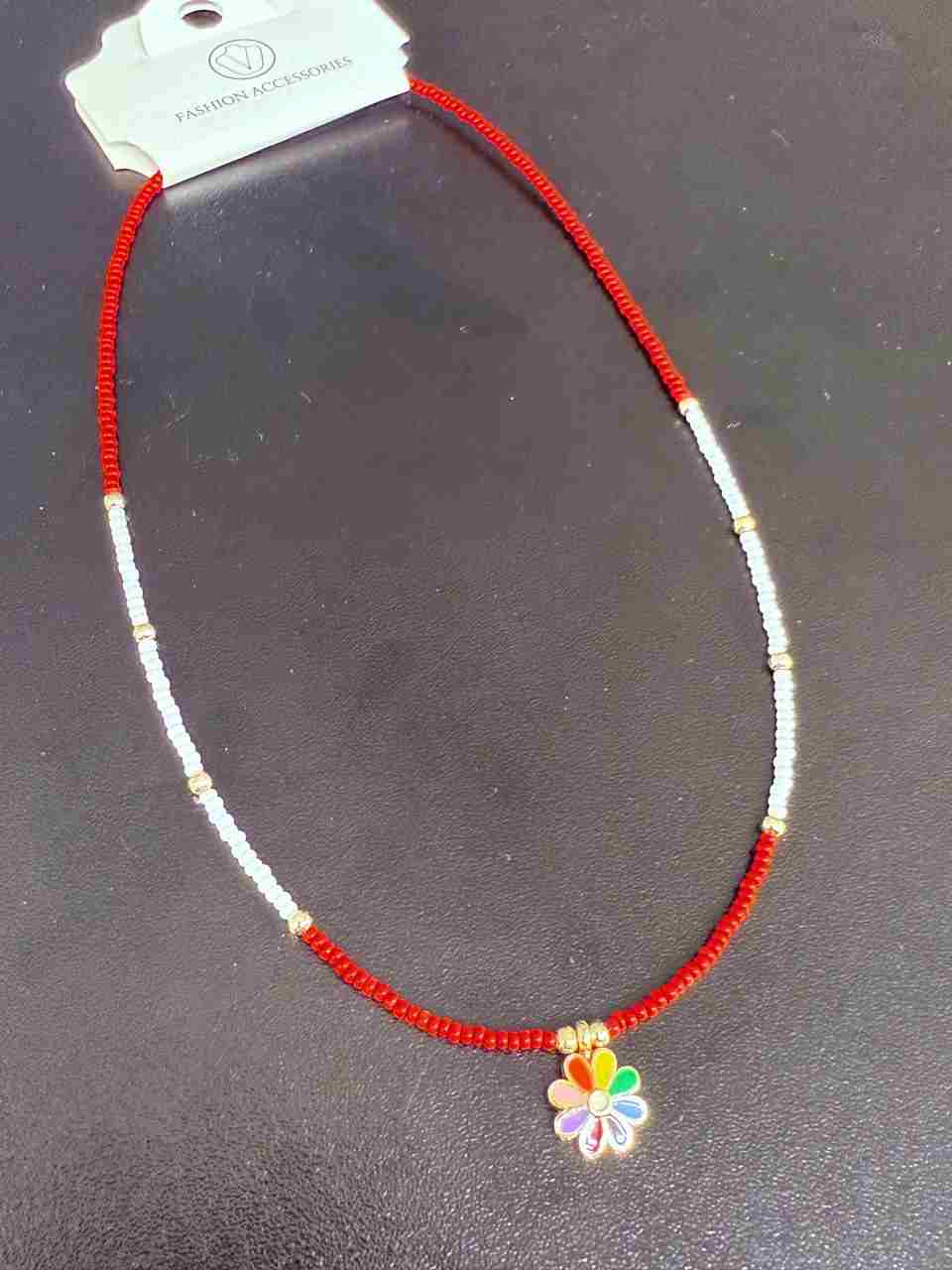 Kum Boncuk Kolye
