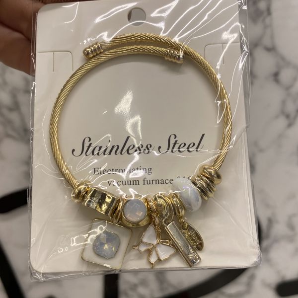 GOLD PANDORA