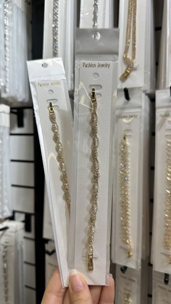 Özel tasarım vip bileklik