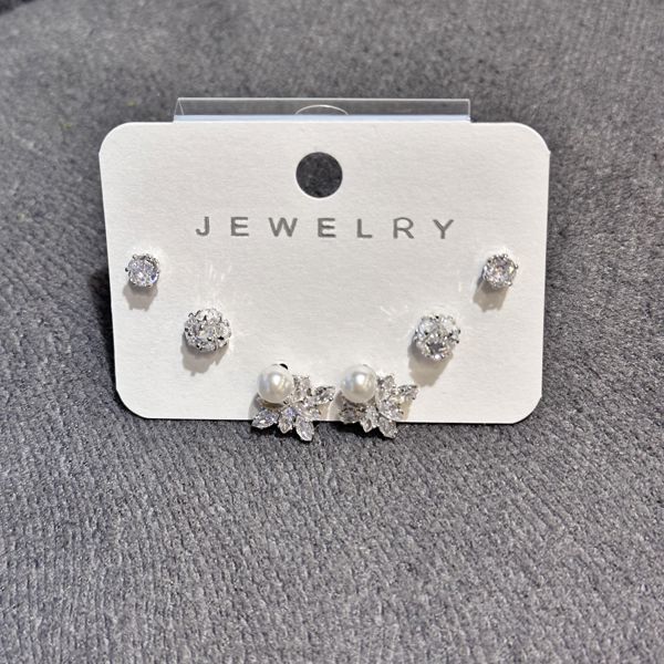 6’lı zirkon kombin küpe