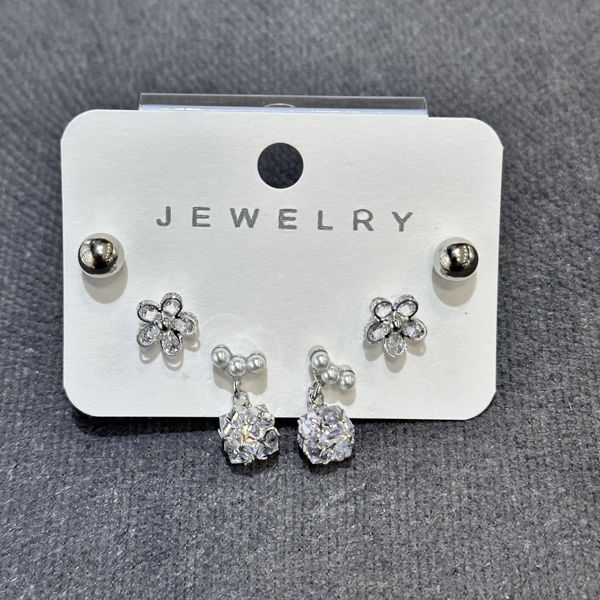 6’lı zirkon kombin küpe