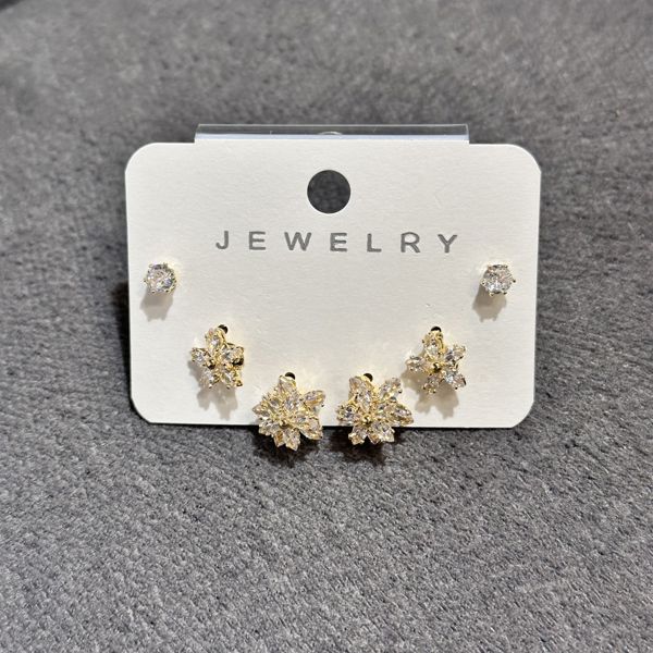 6’lı zirkon kombin küpe