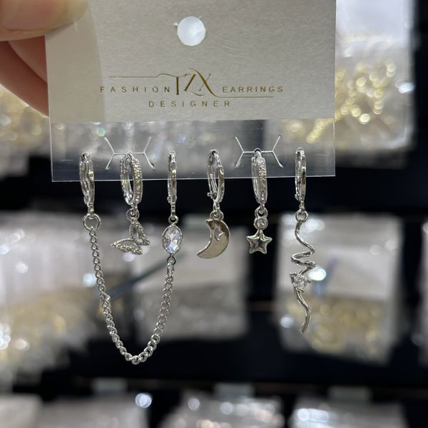 6’lı tasarım küpe