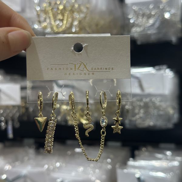 6’lı zirkon küpe