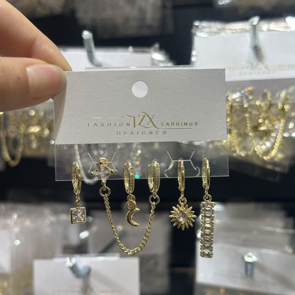 6’lı zirkon küpe