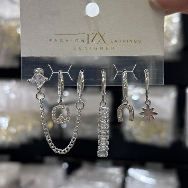 6’lı tasarım küpe