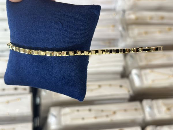 ÖZEL TASARIM BİLEKLİK