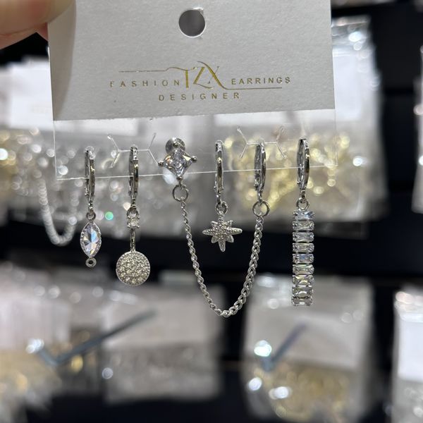 6’lı tasarım küpe