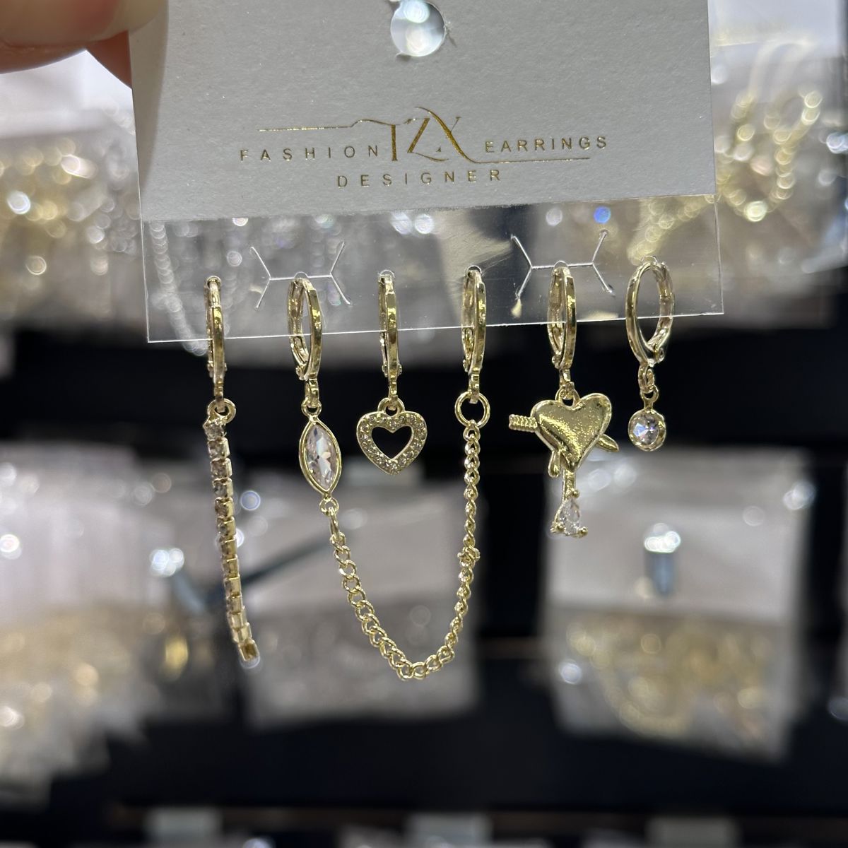 6’lı tasarım küpe