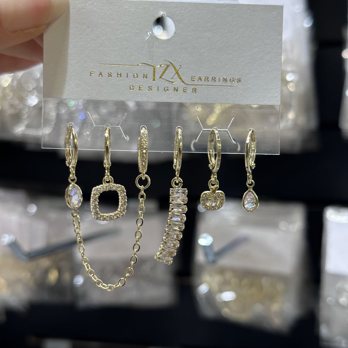 6’lı tasarım küpe