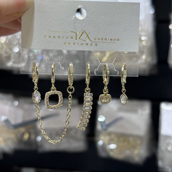 6’lı tasarım küpe