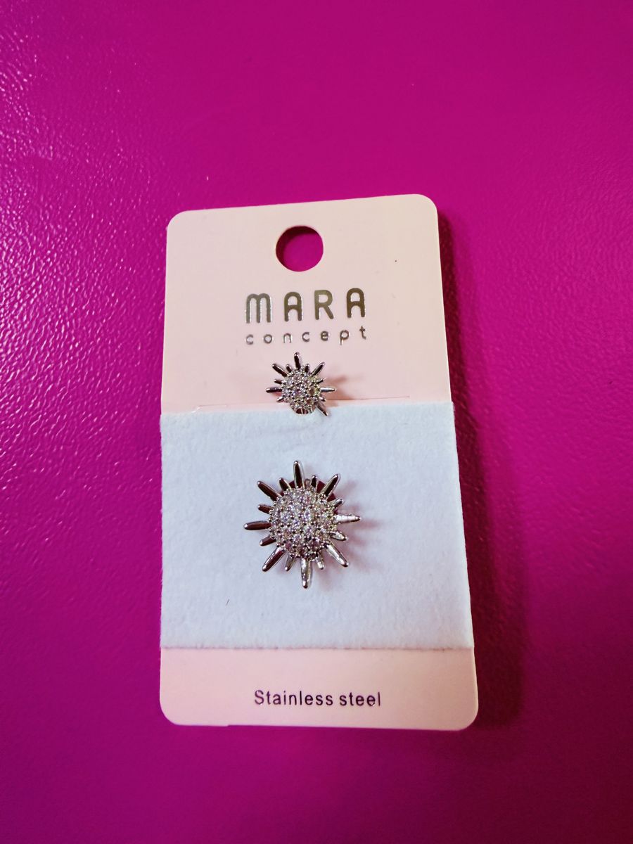 Göbek piercing