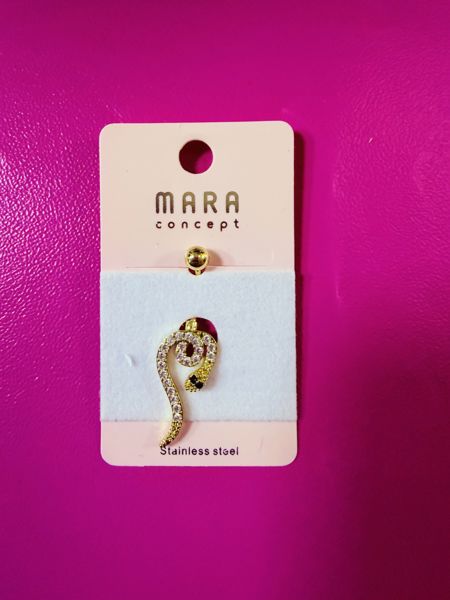 Göbek piercing