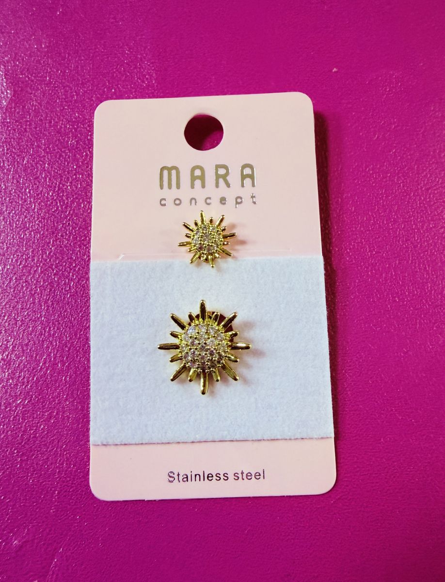 Göbek piercing