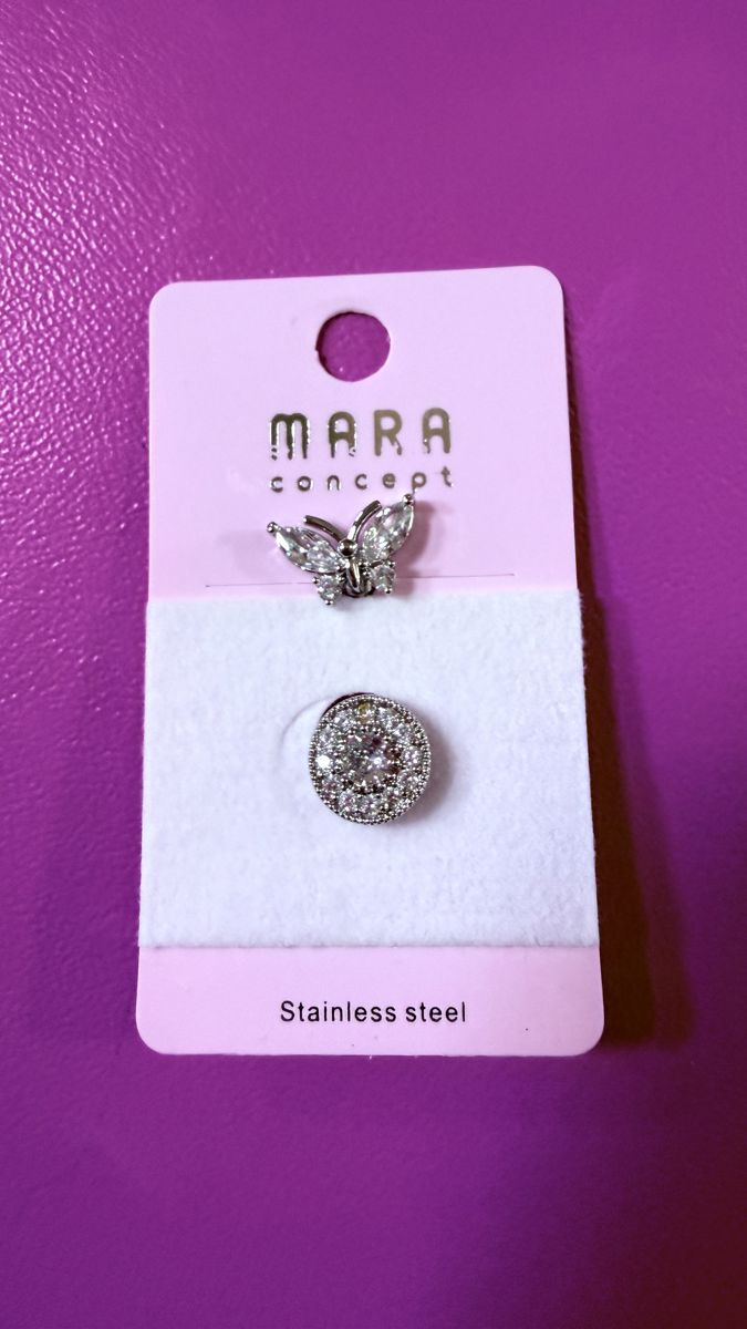 Göbek piercing