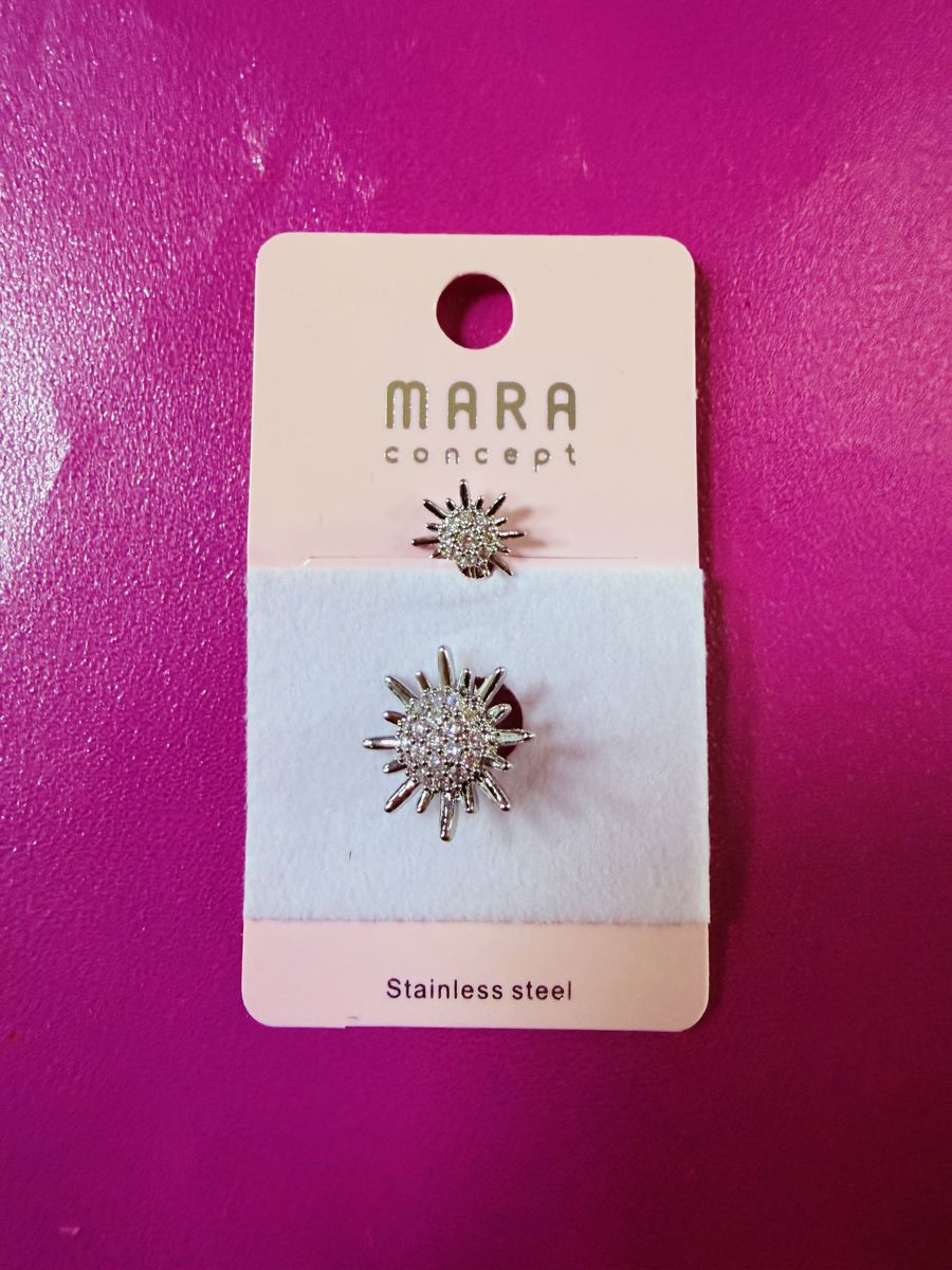 Göbek piercing