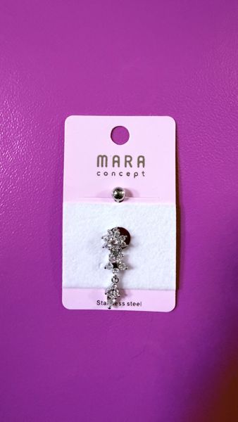 Göbek piercing