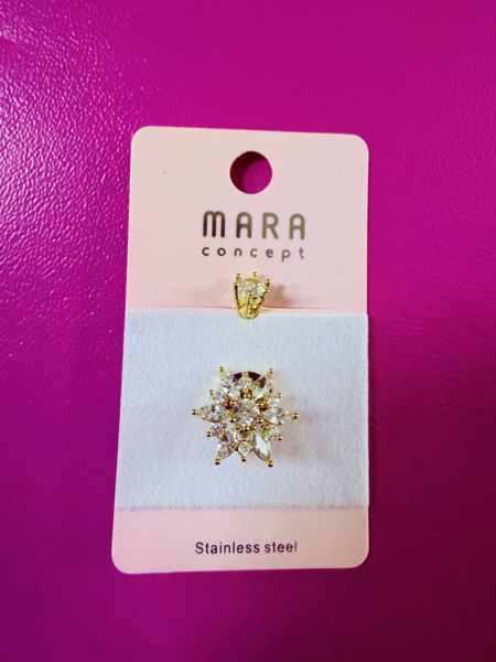 Göbek piercing