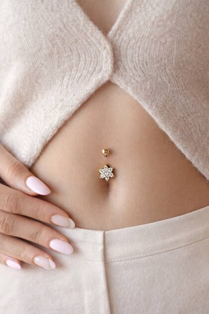 Göbek piercing